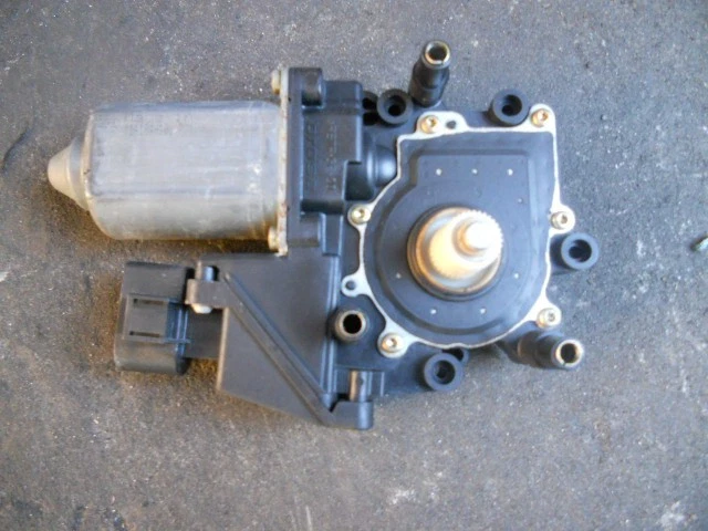 乘客动力窗电机后型号 VIN D 适合 96-02 奥迪 A4 438538 — 第 2/2 张图片