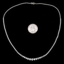 18k white Gold Diamond necklace graduated round brilliant cut, 6.53 Ct, 14.3 Gr