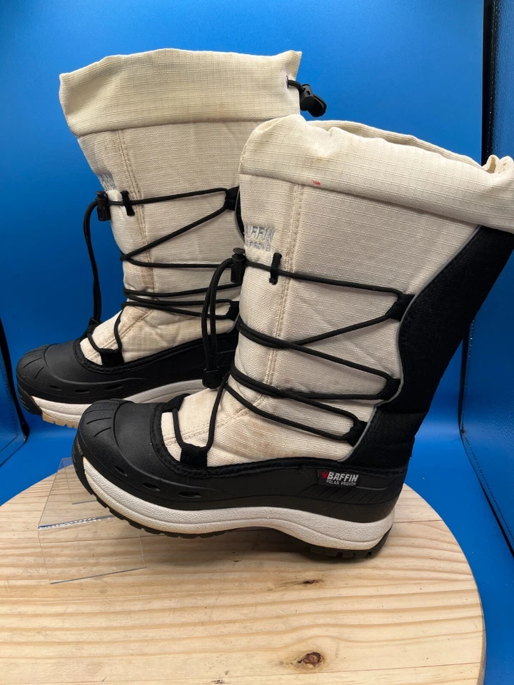 Bota de Nieve Baffin Snogoose Para Mujer Talla 8M Blanca Negra Nylon Con Cordones Impermeable Foto 3 de 4