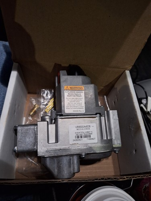 #ad RESIDEO VR8300A4508 Dual Valve Standing Pilot Combination Gas Contrl USED $72.99