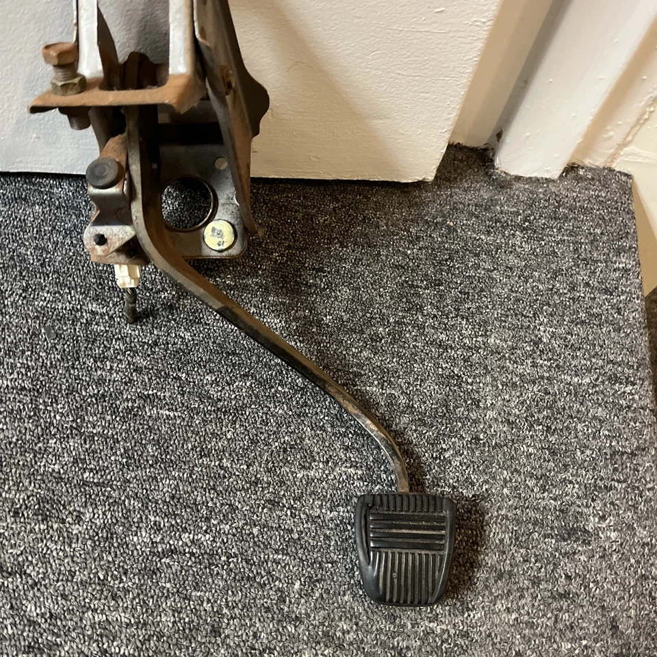 Conjunto de pedal de embrague Toyota Tacoma 4runner 95-04 transmisión manual 5 velocidades OEM Foto 3 de 4