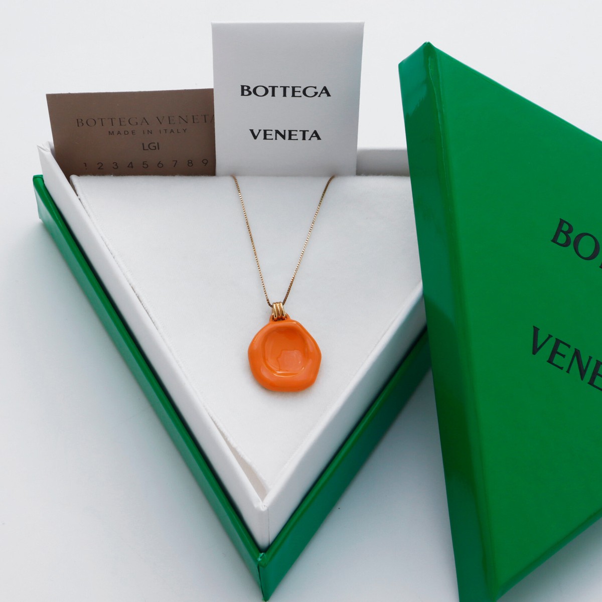 Bottega Veneta 封蝋 シーリングワックス風 ペンダント Bottega Veneta Sealing wax Stamp enamel pendant Color