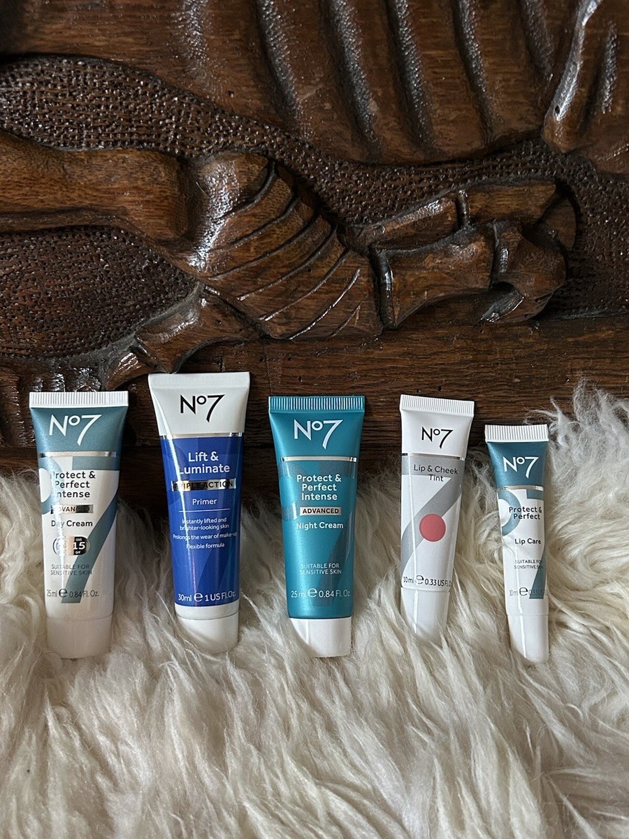 Boots No7 Night Day Cream Protect Perfect Lift Laminate Lip