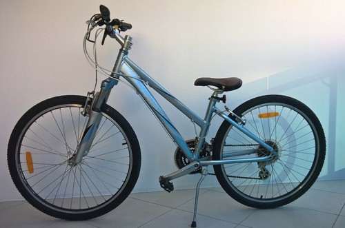 Blue Mountain Bike Shimano Gears 