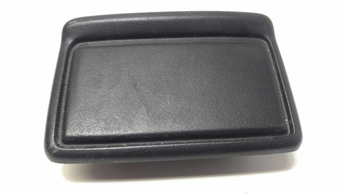 Volkswagen Polo III 6N 6N2 6NF 1999 Rechts Aschenbecher Tür hinten UST39601