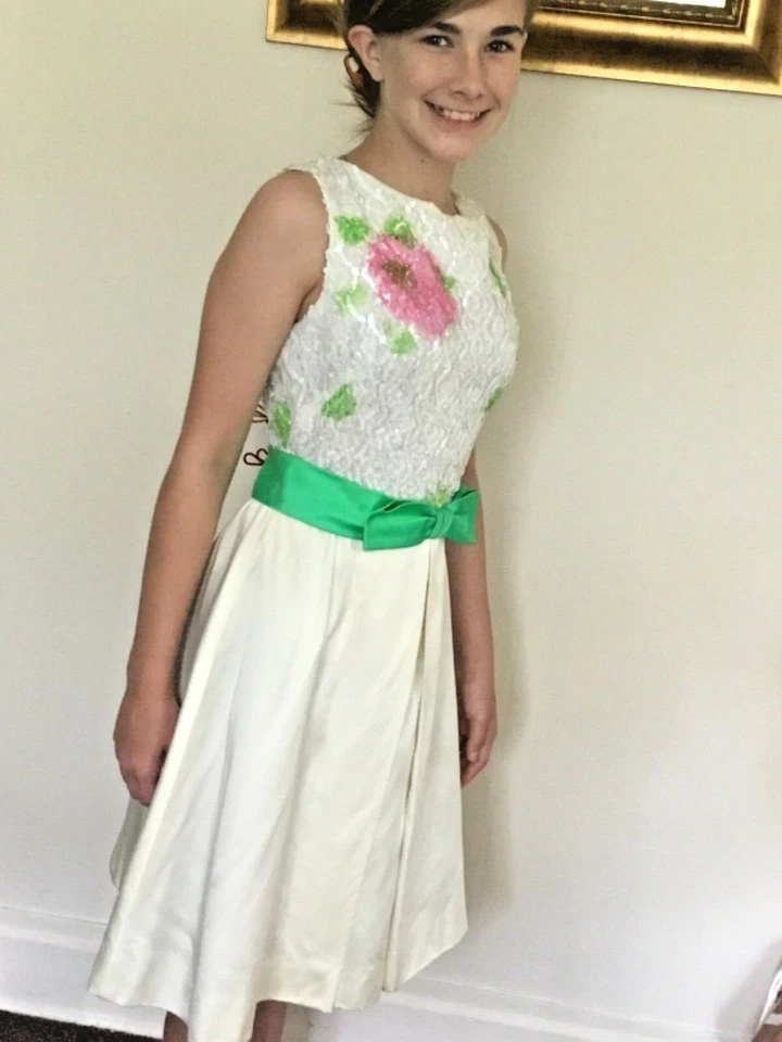 Vestido Formal Vintage Años 60 Rosa Neón Verde Lentejuelas Rosa Marfil Tafetán Sin Mangas Foto 4 de 4