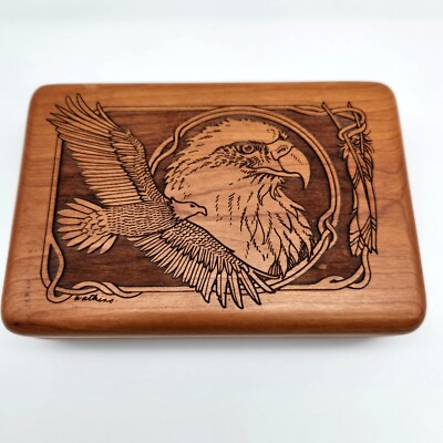 Vintage Corporate Custom Products, Inc Laser geschnitzte 6''x4'' Holzkiste schw...