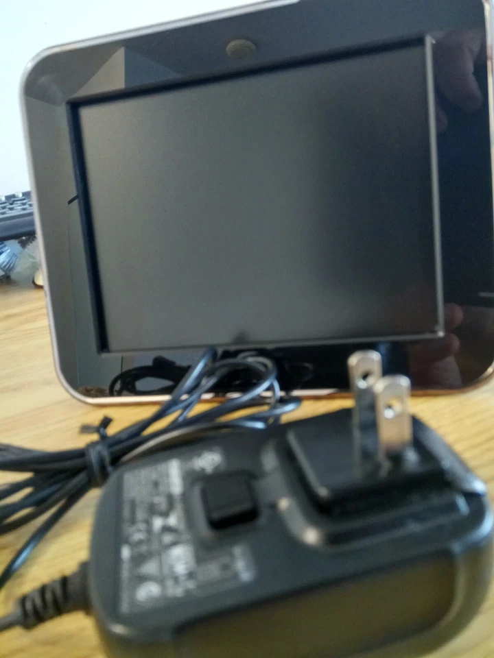 Kodak Pulse JV700 Digital Photo Frame 7", Used, AC Adapter - Image 2 of 4
