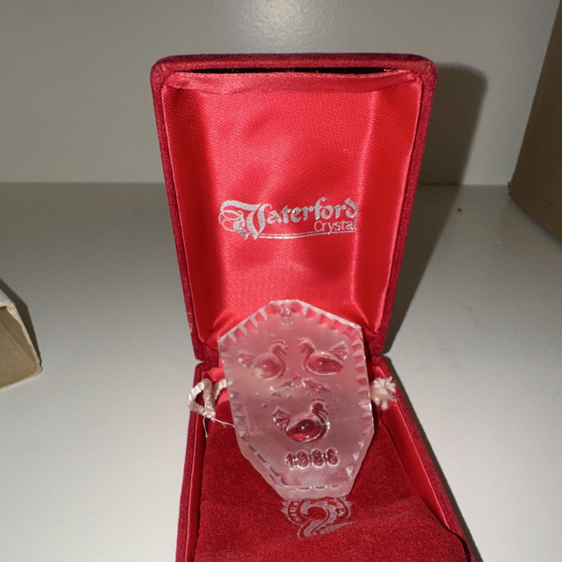 Waterford 1986 Clear Crystal Hanging Birds Ornament, Christmas w/ Gift Box