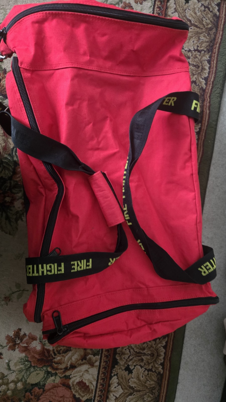 FIREFIGHTER TURNOUT JUMBO GEAR BAG WITH STRAP AND SCREEN VENT WINDOW