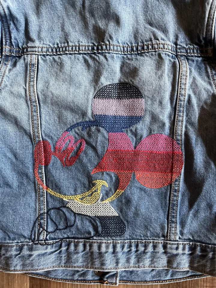Chaqueta Jean Gap Disney Niños Mediana 8-9 Azul Denim Mickey Mouse Parche Bordado Foto 3 de 4