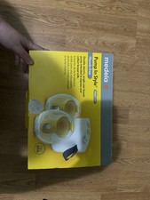 Medela Pump In Style Hands Free Double Electric Breast Pump 101045436 