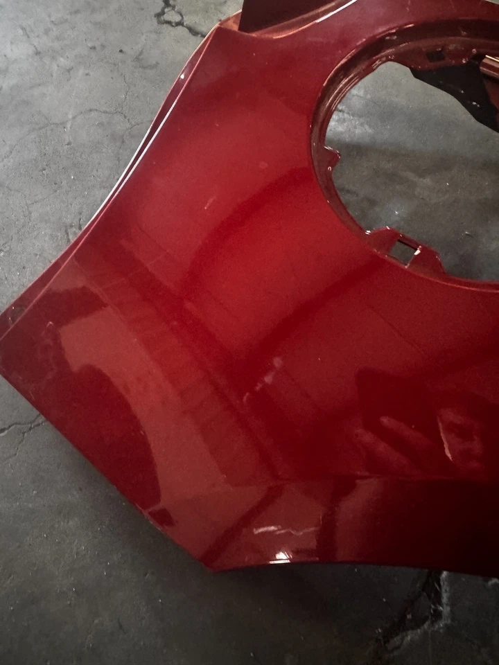 Guardabarros trasero izquierdo Chevrolet Corvette C7 2014-2019 OEM azul almirante Foto 4 de 4