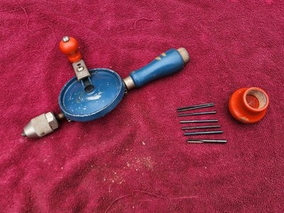 Vintage Stanley Handyman Hand Drill Hi-Lo Drive H1220B with 7 Drill Bits