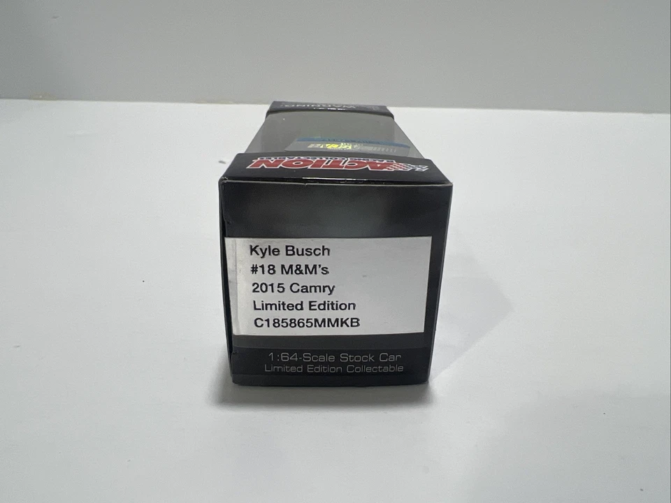 2015 Kyle Busch M&Ms Crispy 1/64 Die Cast RARE - Image 2 of 4