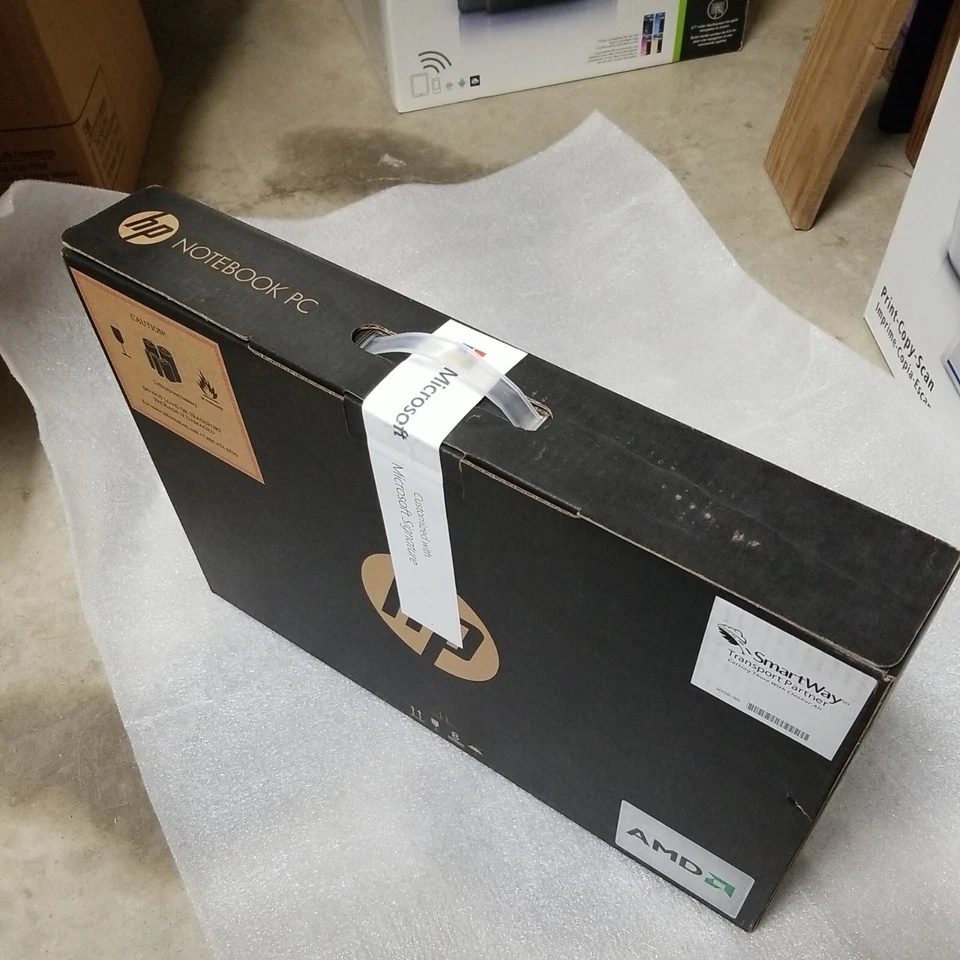 HP 6-1131nr 16in. (500GB, AMD A8 Quad-Core, 1.7GHz, 4GB) Ultrabook - C2L00UA - Image 2 of 4