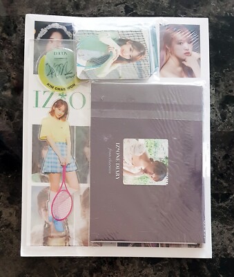 D'ICON Issue No.8 IZ*ONE [look at my iZ] Photo Book Chaewon New