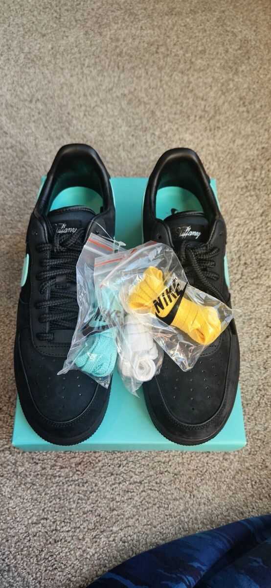Nike Air Force 1 Low x Tiffany & Co. 1837 Black DZ1382-001 Nike Air Force 1 Low x Tiffany & Co. 1837 Black DZ1382-001