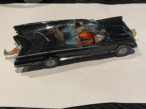 corgi batmobile ( Ideal For Spares Or Restoration) free mainland  postage - Picture 1 of 12