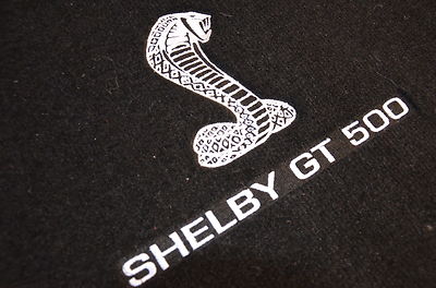 Mustang Shelby GT500 Fußmatten Teppiche VELOUR bis 2013 STICK Autoteppich