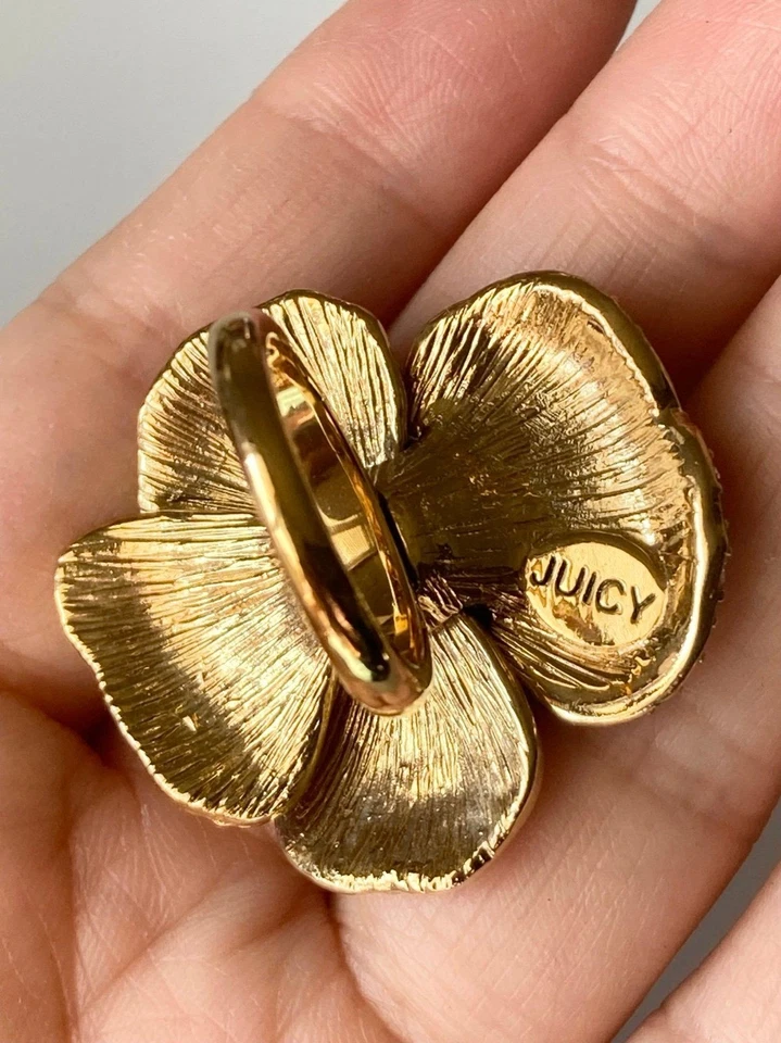 Juicy Couture coral color enamel flower ring size 6 - Image 4 of 4