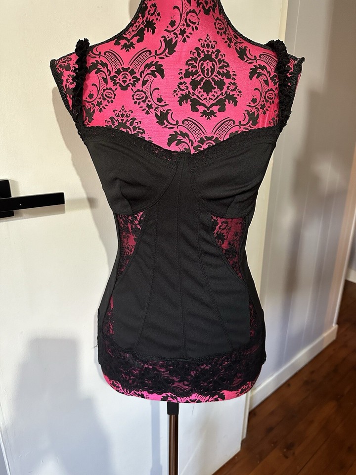 Bardot 10 Top Black Fitted Panel Sheer Lace Sleeveless Pullover 