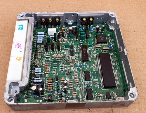 Toyota Land Cruiser Prado KZJ90L 1KZTE A/T 89661-60560 engine computer oem jdm - Picture 5 of 9