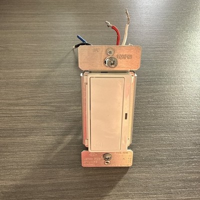 Eaton Z-Wave Plus 3-way Smart Light Switch, White. Model RF9601