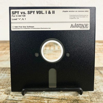 SPY VS SPY Vol. I & II (Commodore 64 / Apple) 5.25'' Disk, 1984 First Star