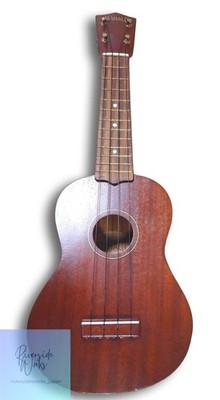 Mahalo Elektrische Ukulele UK-220E Stilvoll und lustig