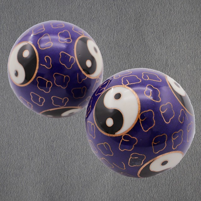 2x 50mm Chinese Yin Yang Baoding Balls Health Exercise Relaxation