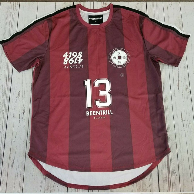 maroon soccer jersey