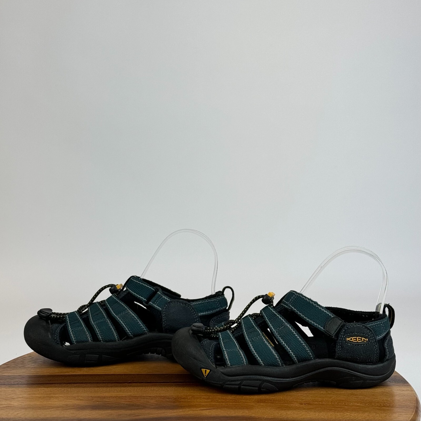 Sandali scarpe blu impermeabili Keen Newport H2 per bambini grandi taglia 3 Y in ottime condizioni