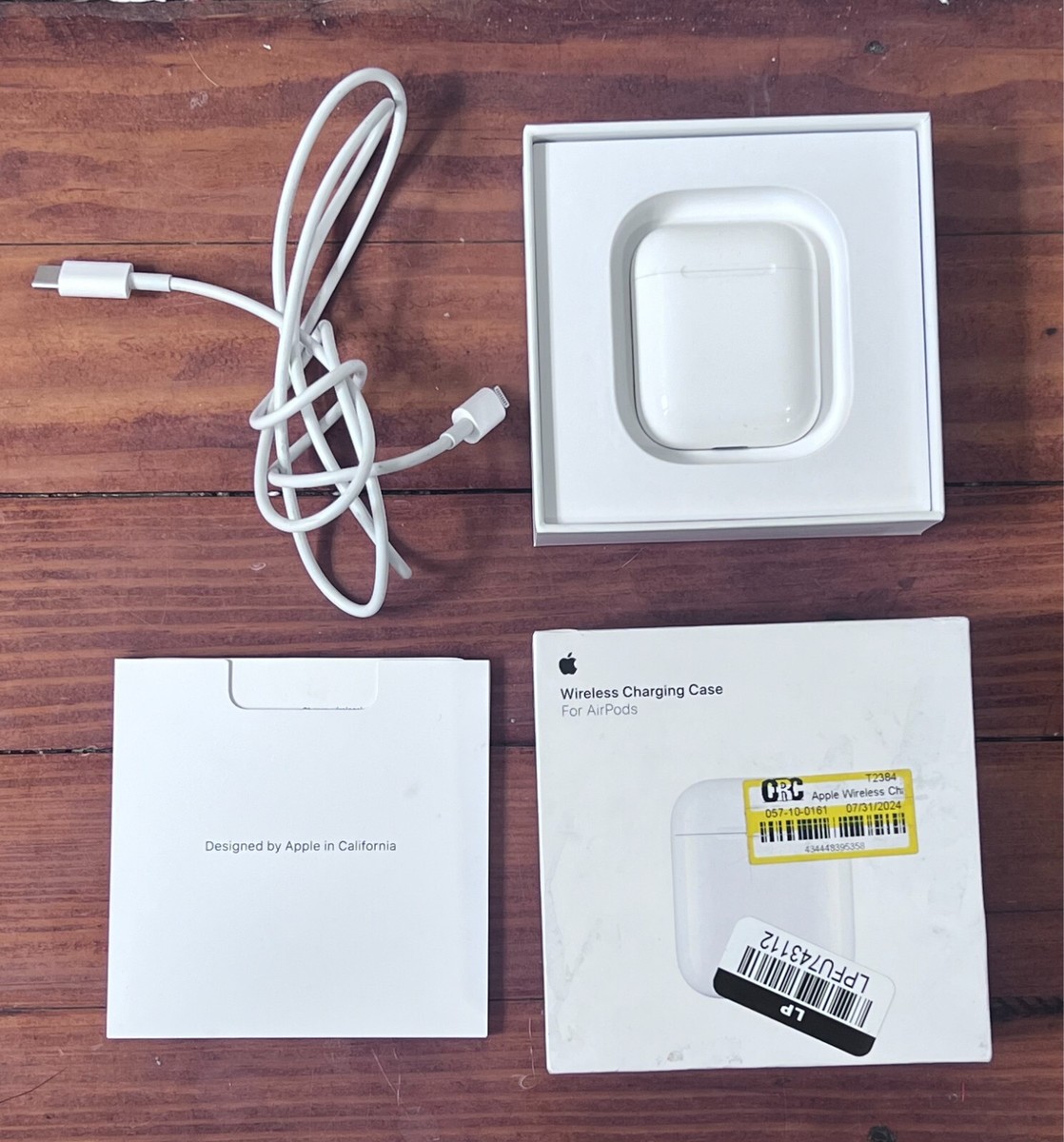 Apple ワイヤレス充電ケース Wireless Charging Case… Amazon.com: Apple Wireless Charging Case for AirPods