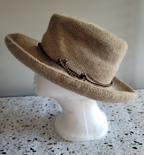Vintage LIDS Brand Woven Belt Detail 