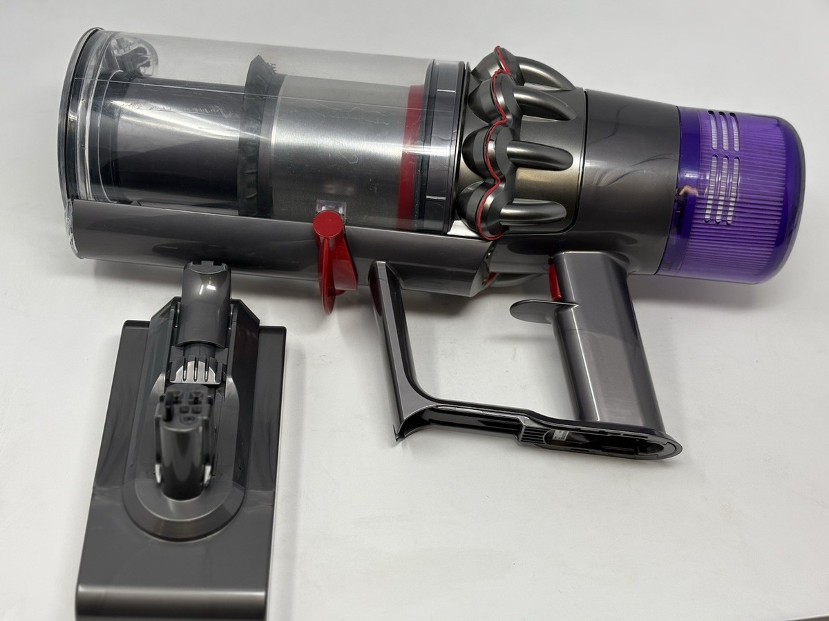 Dyson V11 SV28 Vacuum Main Body + Battery & Filter Included