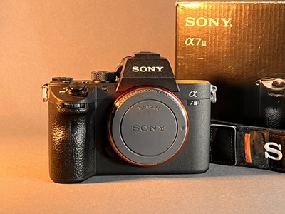 Sony Alpha 7 III - Sony Alpha 7 Mark 3 - WIE NEU 