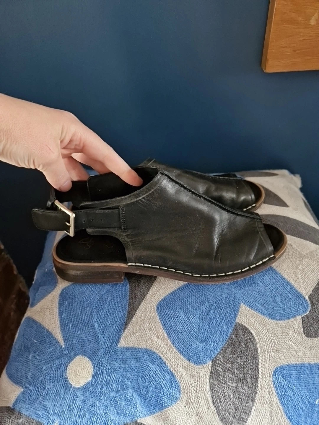 Sandali stivaletti neri Clarks in pelle con cinturino cabaret taglia 5D