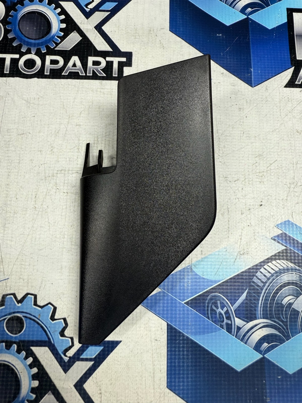 2013-2019 NISSAN SENTRA FRONT RIGHT INTERIOR COVER TRIM OEM 802923SG0A