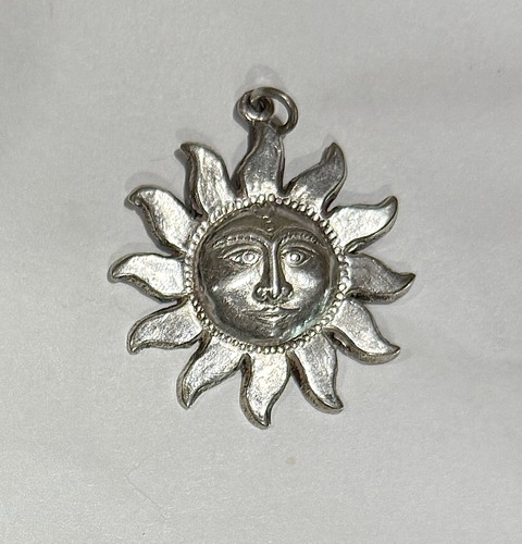 Sterling Silber Sonnengesicht Anhänger 4gm 1,25" Durchmesser gemarkt 925