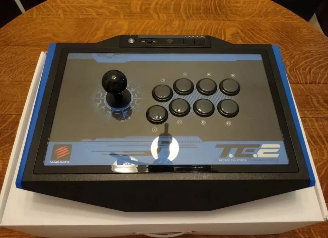 Street Fighter IV with Mad Catz Controller PC 