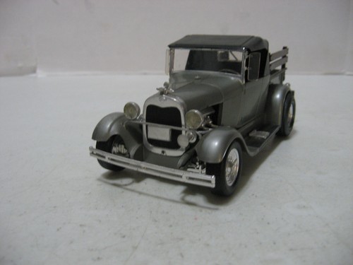 Monogram Gray 1929 Ford Pickup Street Rod 1/24 Scale Built Model Kit #2750