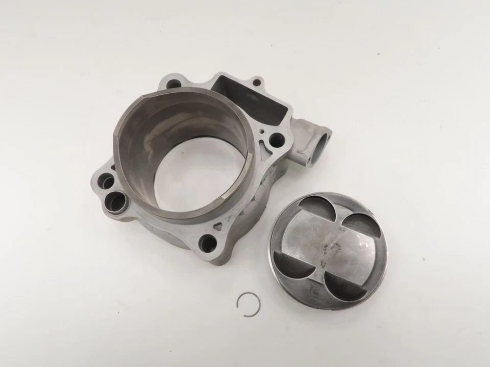 Honda CRF450R - Jarra de cilindro de stock extremo superior con pistón como nueva - 2006 CRF 450 OEM Foto 2 de 4