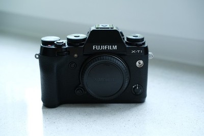 Fujifilm X-T1 Digitalkamera - Schwarz (Nur Gehäuse) - Sehr guter Zustand