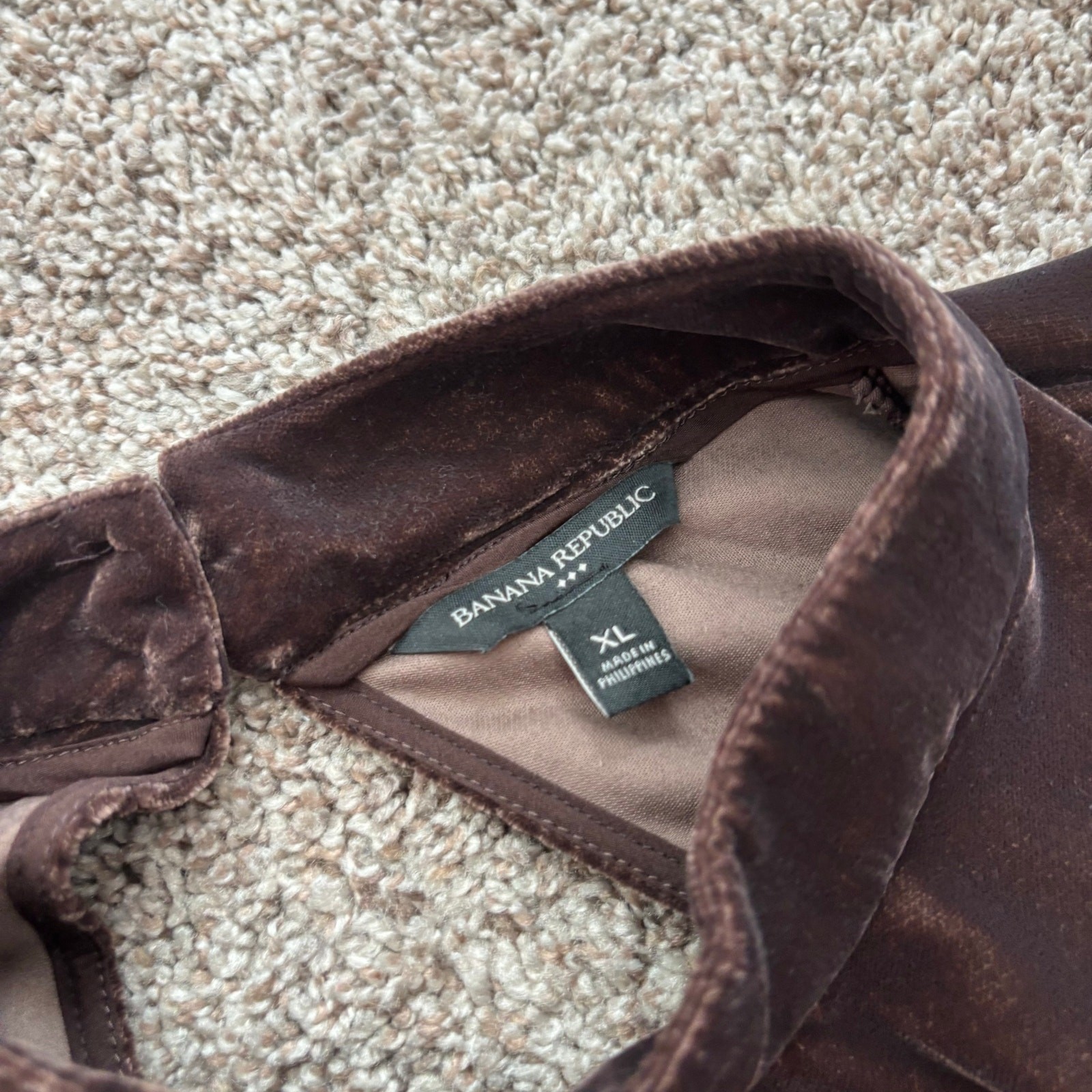 Banana Republic Cropped Velvet Long Sleeve Blouse Mock Neck XL Brown Neutral