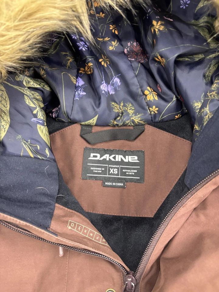 Chaqueta Dakine Mujer XS Marrón Imitación Piel Capucha Aislada Parka Esquí Snowboard Foto 3 de 4