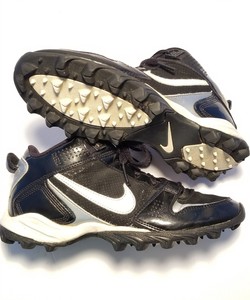 nike land shark legacy football cleats