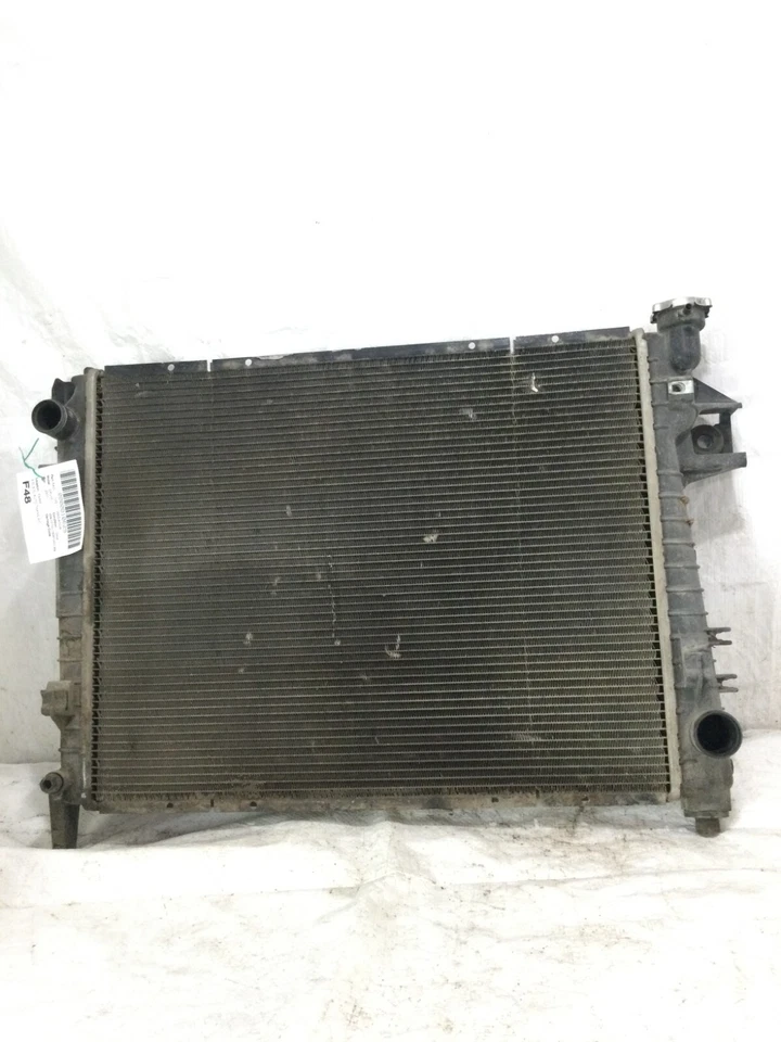 Dodge Ram 1500 2007 montaje de radiador OEM Foto 3 de 4