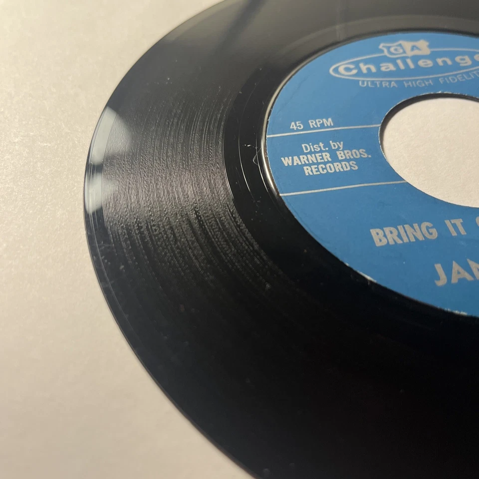 Jan Howard - My Baby's In Berlin / Bring It On Back To Me, Challenge 45 rpm 1961 Foto 4 de 4