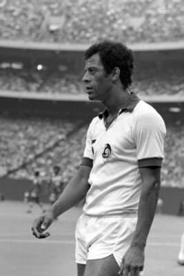 Carlos Alberto New York Cosmos 1977 Football Soccer Historic Old Photo